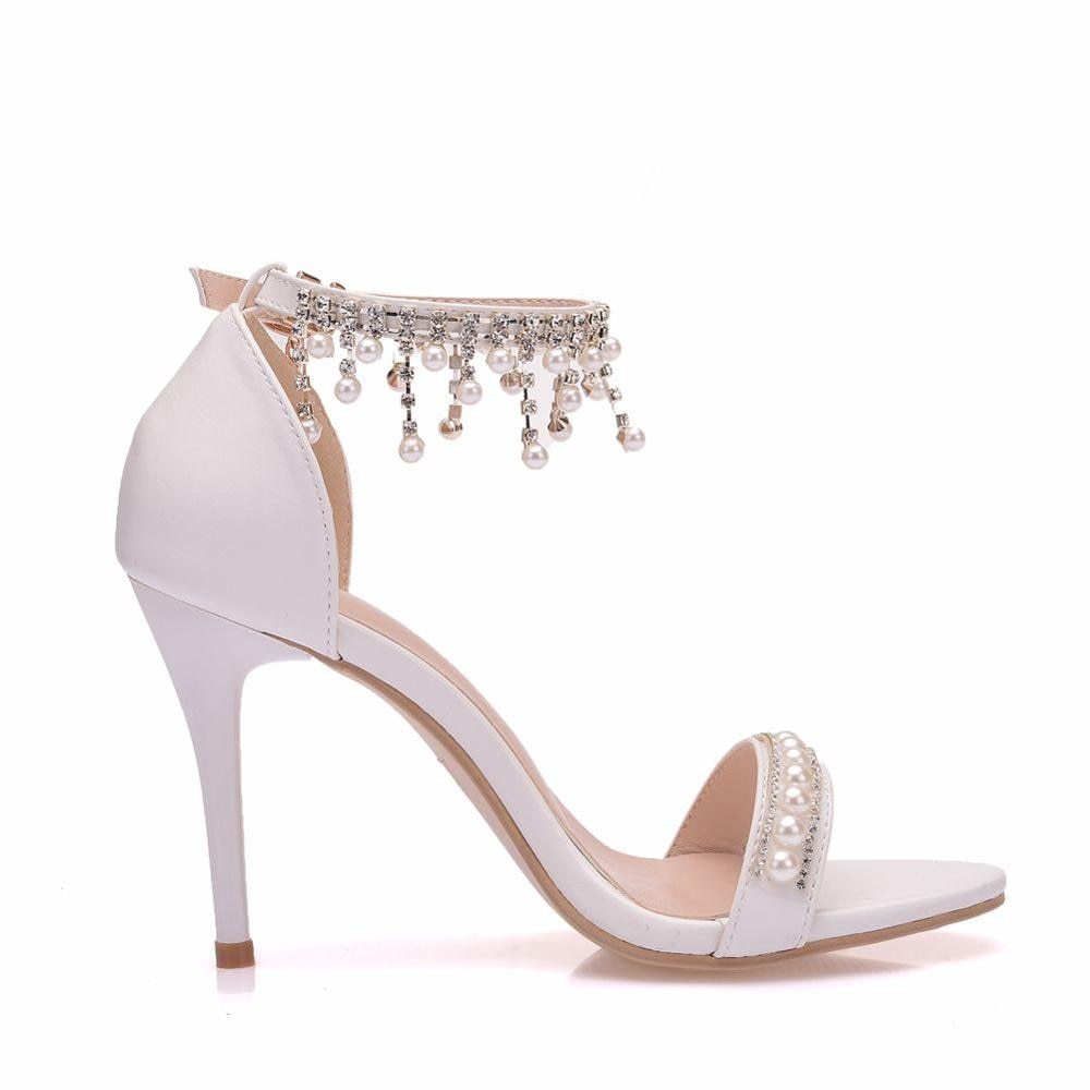 High heeled shoes with Beaded tassels