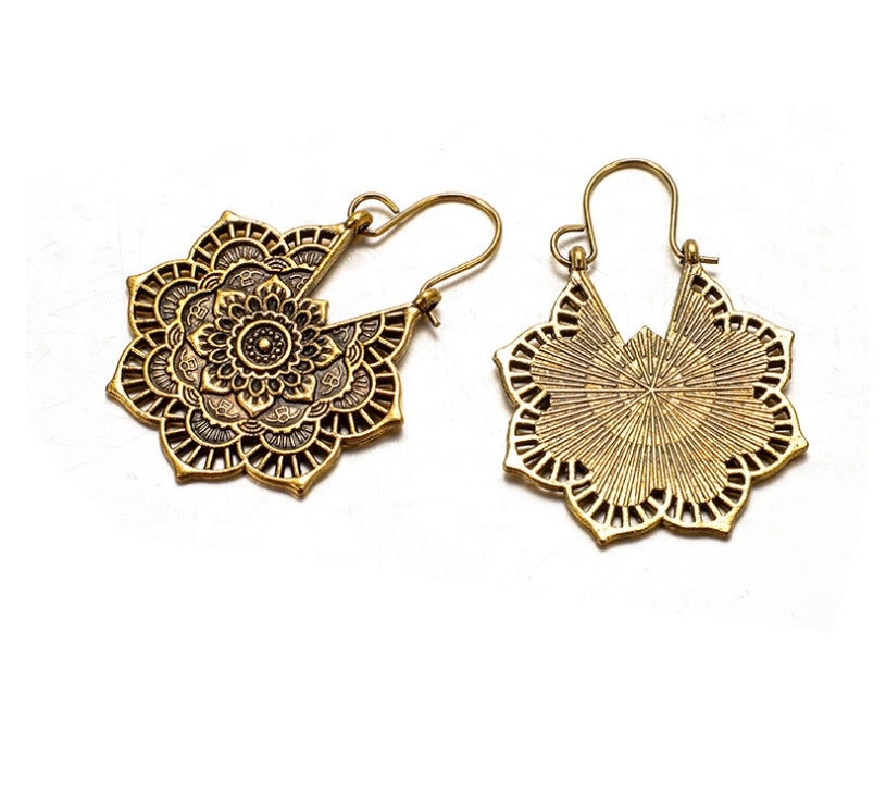 Vintage ethnic style metal openwork floral flower earrings